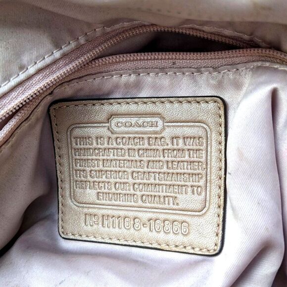 COACH "Kristin" Beige Snake Print Detail Clip Lock Detachable Strap Shoulder Bag - Picture 2 of 16